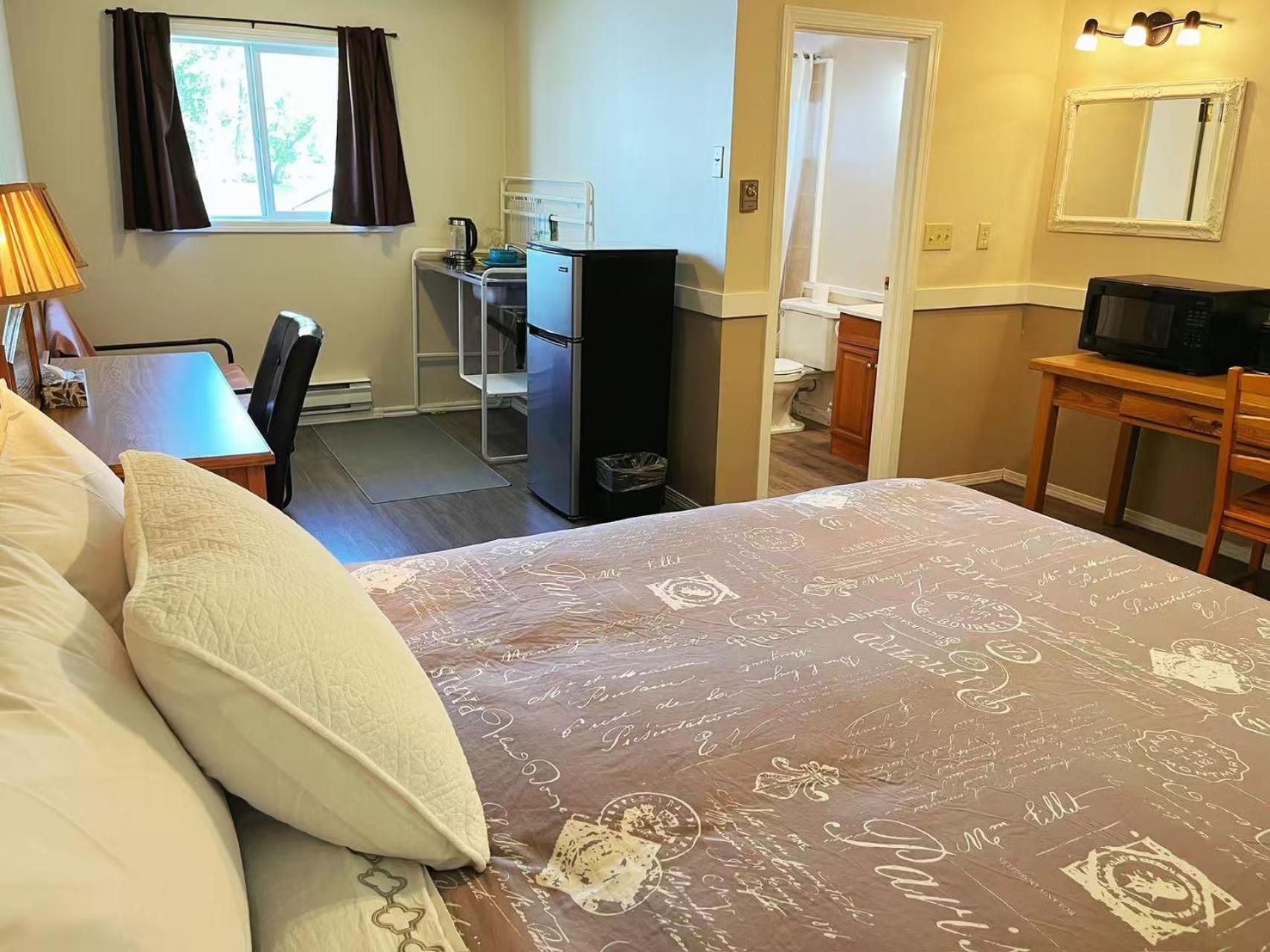 Rivermount Motel Little Fort Extérieur photo