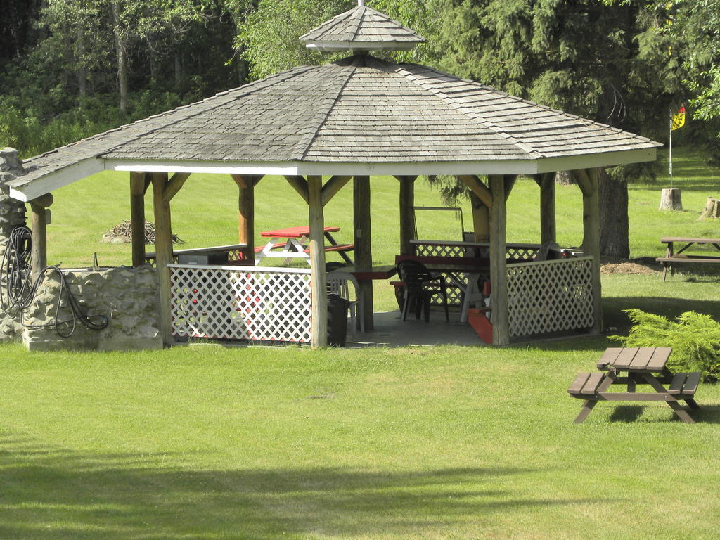 Rivermount Motel Little Fort Extérieur photo