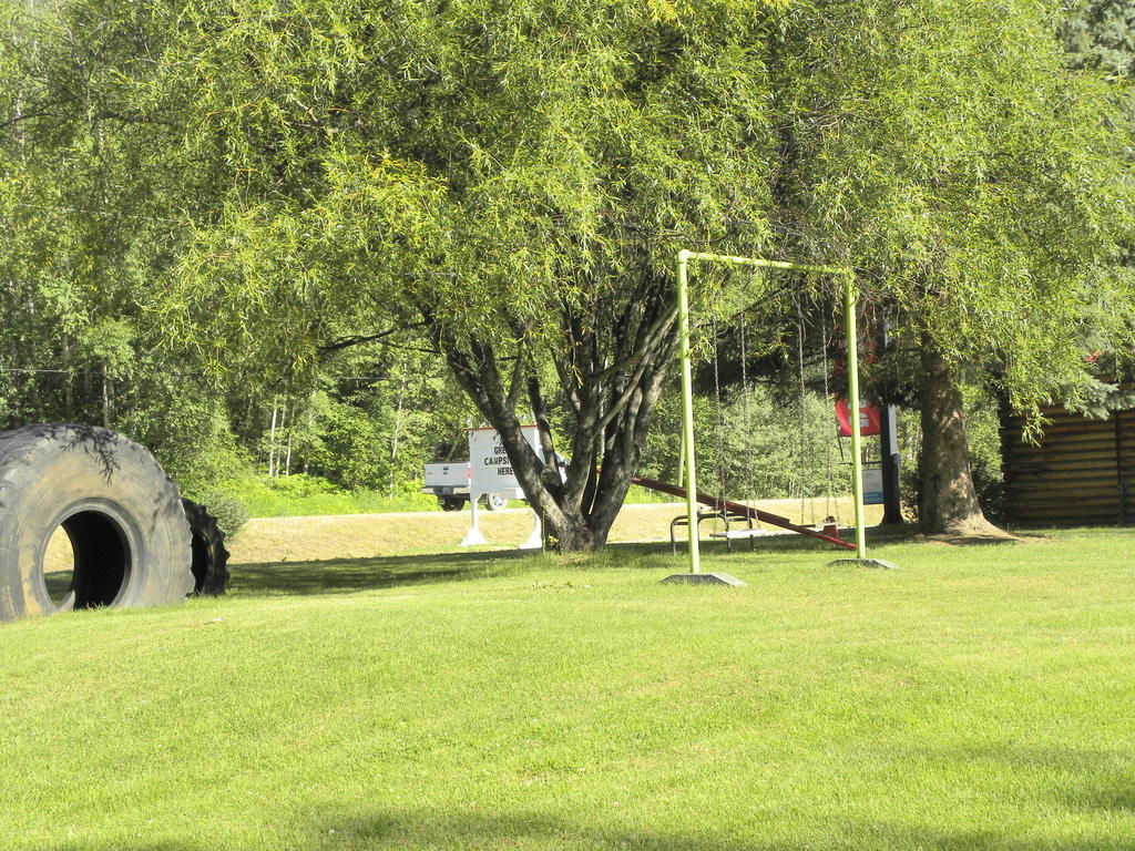 Rivermount Motel Little Fort Extérieur photo